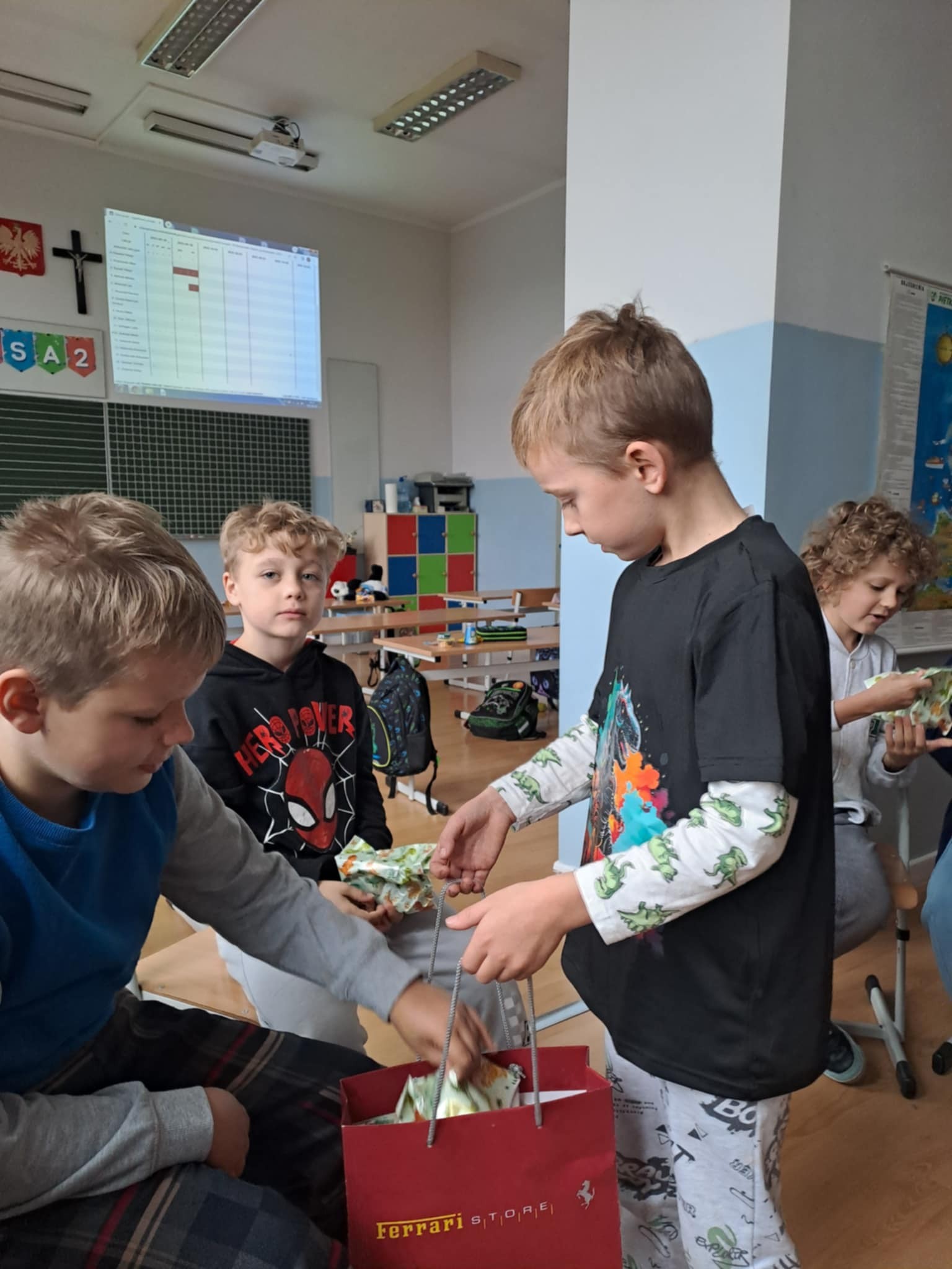 556355311_1356451732781059_1739044173415834415_n