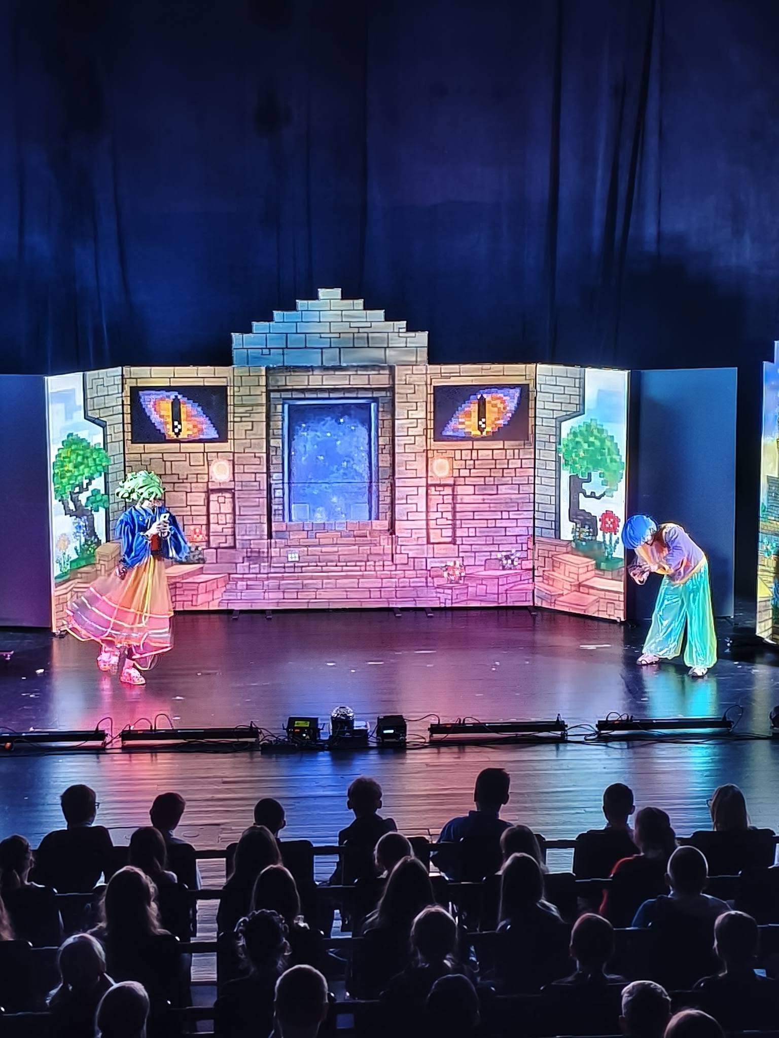 649086361_1487905712968993_4145672431149339286_n